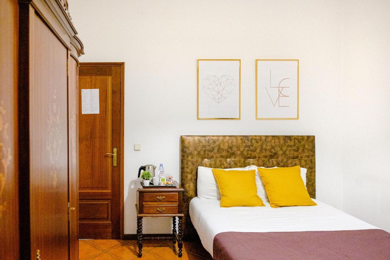 Classico Guesthouse Вила-Нова-ди-Гая Экстерьер фото